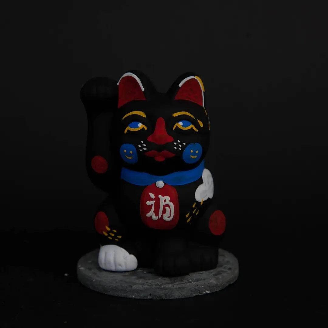 LOCAL ARTIST COLLECTION - LUCKY CAT IN MY GUMMY WORLD - BLACK